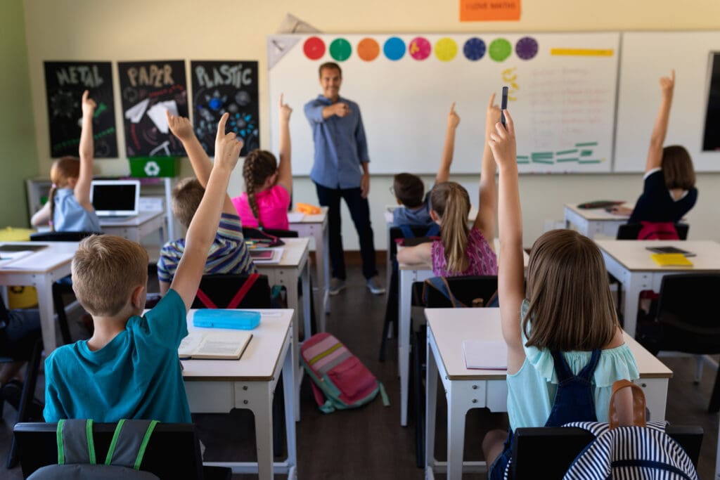 A Comprehensive Guide to Evaluating Local Schools and Educational Resources:  Class Size