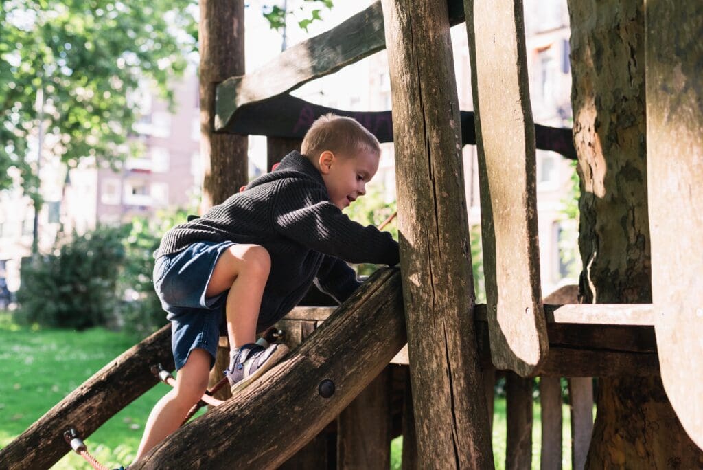 Engaging Home Projects for Kids: Build a Treehouse or Clubhouse