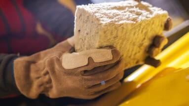 Unlock Year-Round Comfort: Exploring the Benefits of Home Insulation