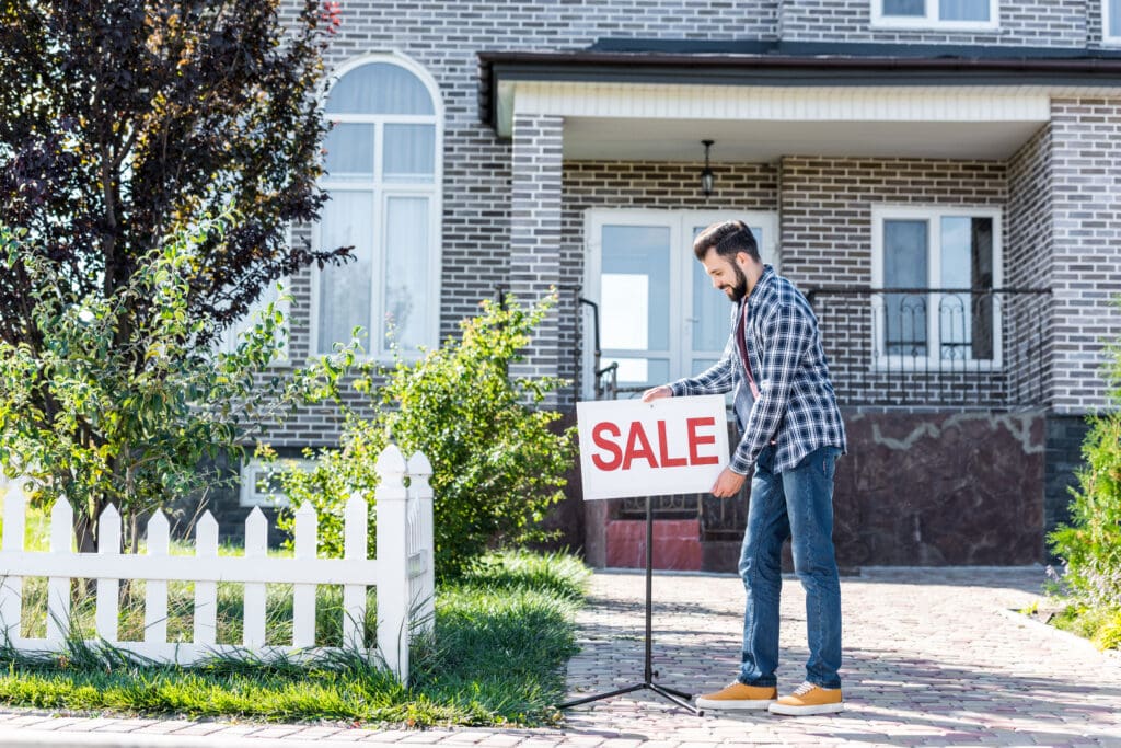 Should You Sell or Rent Your Home?  Expert Advise for Homeowners:  Selling