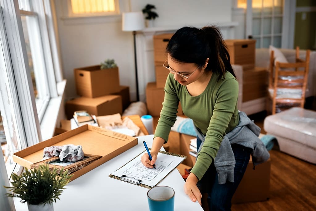 Preparing for Homeownership: Expert Moving Tips and Tricks:  Moving Checklist