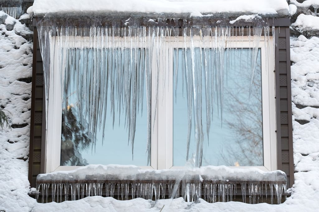 Home Maintenance Tips for Winter:  An Expert Guide for Homeowners