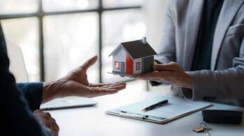 Crafting a Winning Offer: An Expert Guide to Buying Your Dream Home