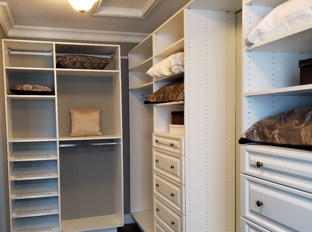 How to Showcase Storage Solutions When Selling Your Home:  Organized Closet