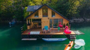 Selling a Vacation Home: Tips for a Smooth Transaction