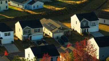 Homeowners Associations: Expert Insight Into Property Ownership and Community Living
