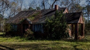How to Sell a Fixer-Upper Property: A Guide for Homeowners