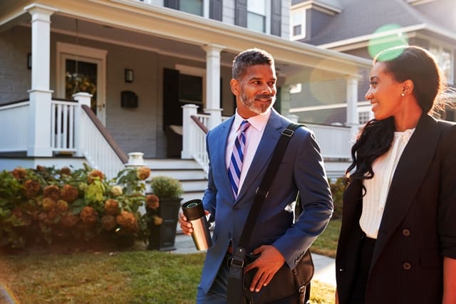 Real Estate Agents: Your Key to Successfully Navigating the Housing Market:  Benefits for Buyers