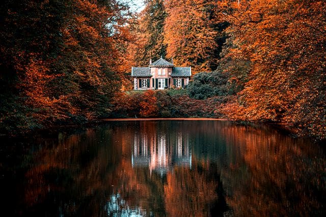 Is Autumn a Good Time to List Your Home For Sale?