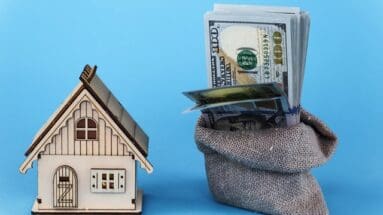 How to Choose the Right Mortgage Lender: A Buyer’s Guide