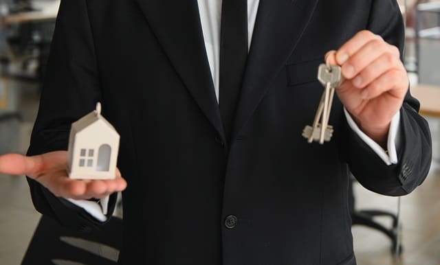 Why You Need a Real Estate Agent: Advice for Home Buyers