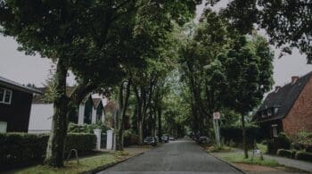 How to Choose the Right Neighborhood When Buying a Home