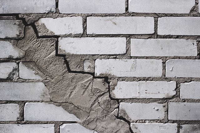 What Buyers Should Look for During an Open House:  Red Flags