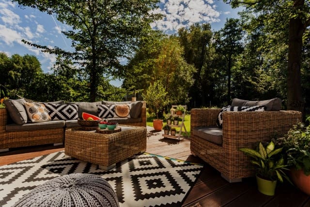 How to Make an Outdoor Oasis in Your Own Backyard: Plants