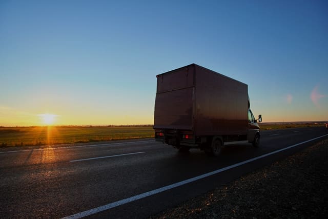 Long-Distance Moves: What Homebuyers Need to Know