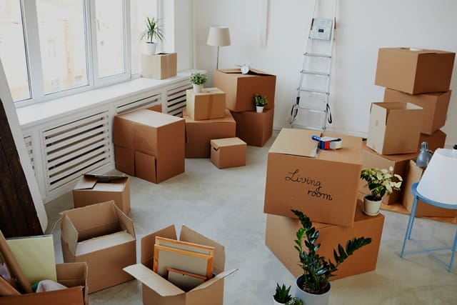 How to Downsize Successfully in Atlanta:  Decluttering
