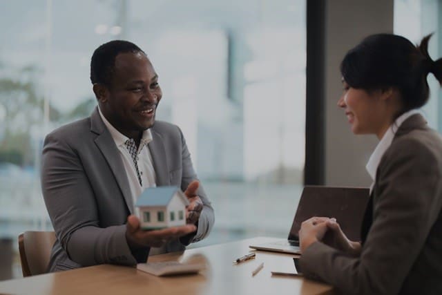 Jumbo Loans Explained: Financing High-Priced Homes: Hire a Real Estate Agent