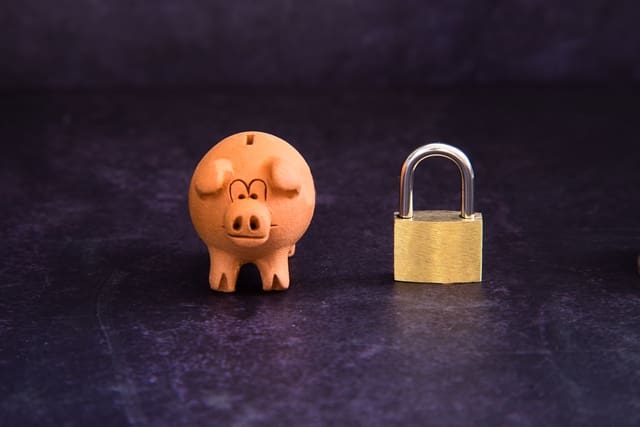 Lock or Wait? The Smart Approach to Securing Your Mortgage Rate