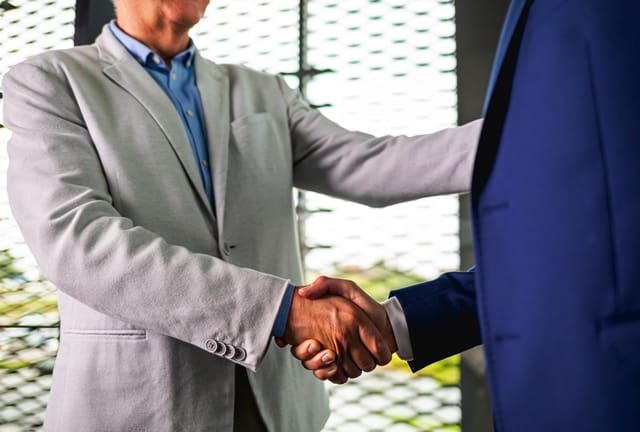 Selling a Home After Divorce: Key Considerations:  Consult a Real Estate Agent