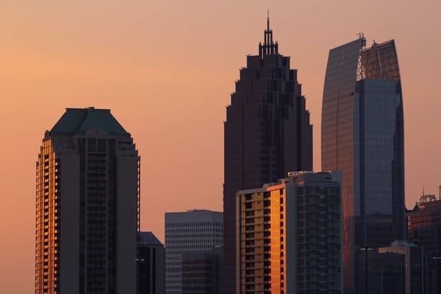 5 Walkable Neighborhoods in Atlanta for Homebuyers: Midtown