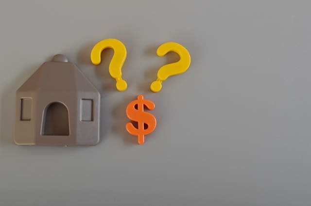What Online Home Value Calculators Don’t Tell You:  Overpricing and Underpricing