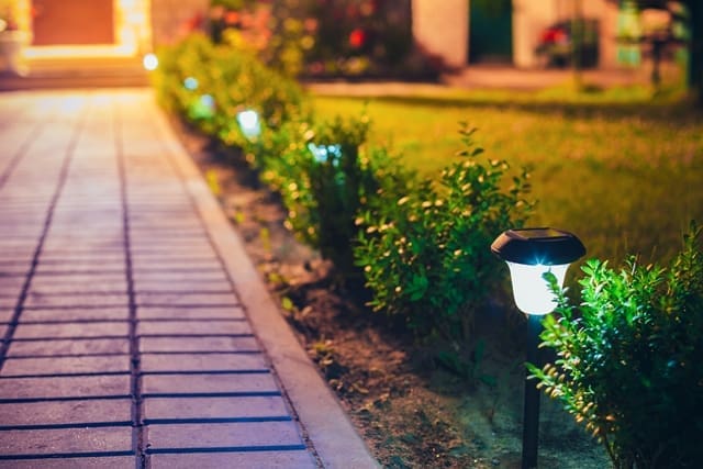 6 Landscaping Tips That Add Serious Value to Your Home: Solar Lighting