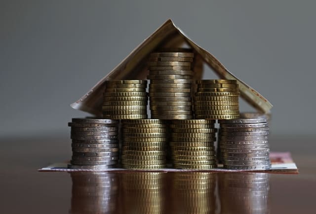 Can Sellers Pay Your Closing Costs? Here’s What to Know