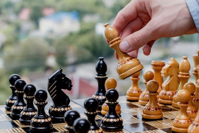 How to Strengthen Your Offer by Limiting Contingencies: Competition