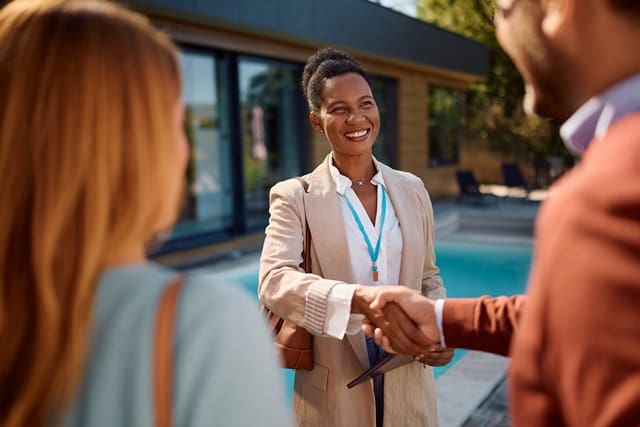 Are Bidding Wars Always a Good Thing for Sellers?  Hire a Real Estate Agent