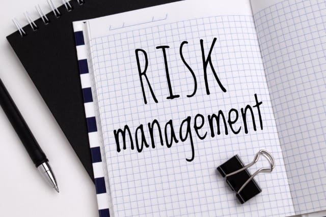 Real Estate Investing When Interest Rates Are High:  Risk Management
