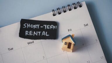 The Benefits and Risks of Short-Term Leasing for Homeowners