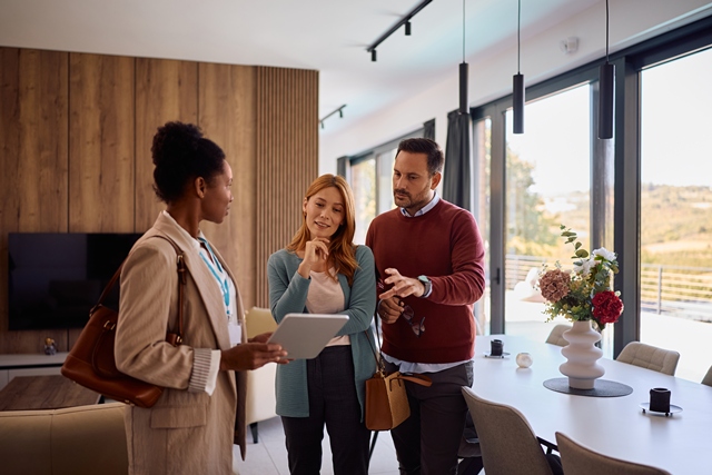 Selling a Home Near Construction: An Expert Seller’s Guide:  Showings