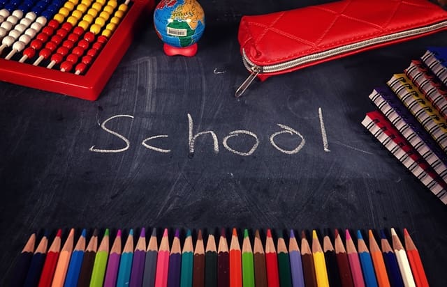 How to Evaluate School Districts When Buying a Home
