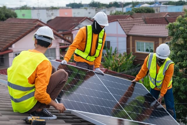Is Solar Really a Viable Option for Homeowners?   Installation